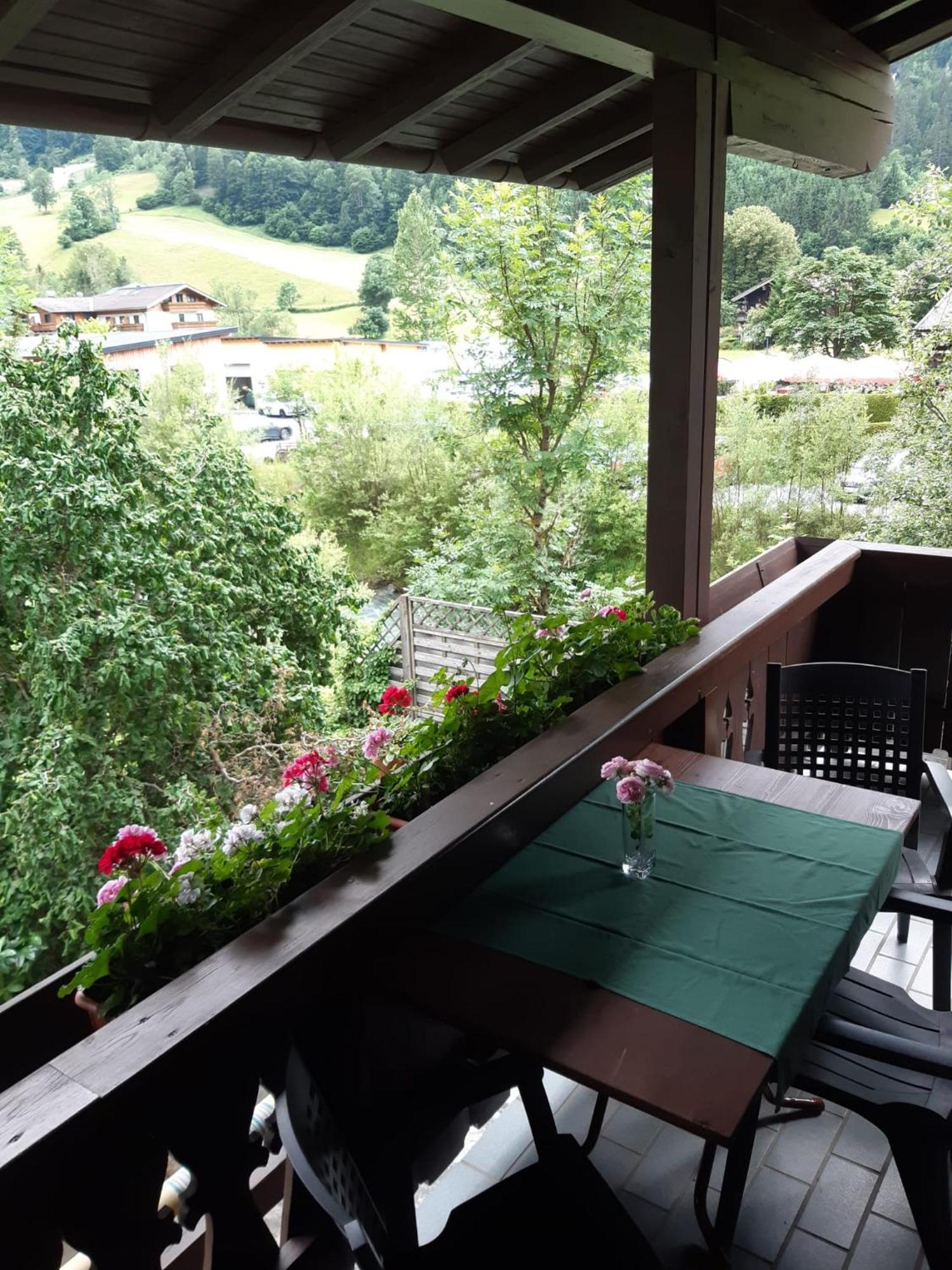 Appartamento Ella's Fusch an der Grossglocknerstrasse Esterno foto